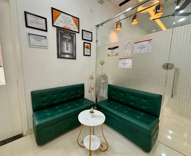 Peridot Dental Studio waiting area